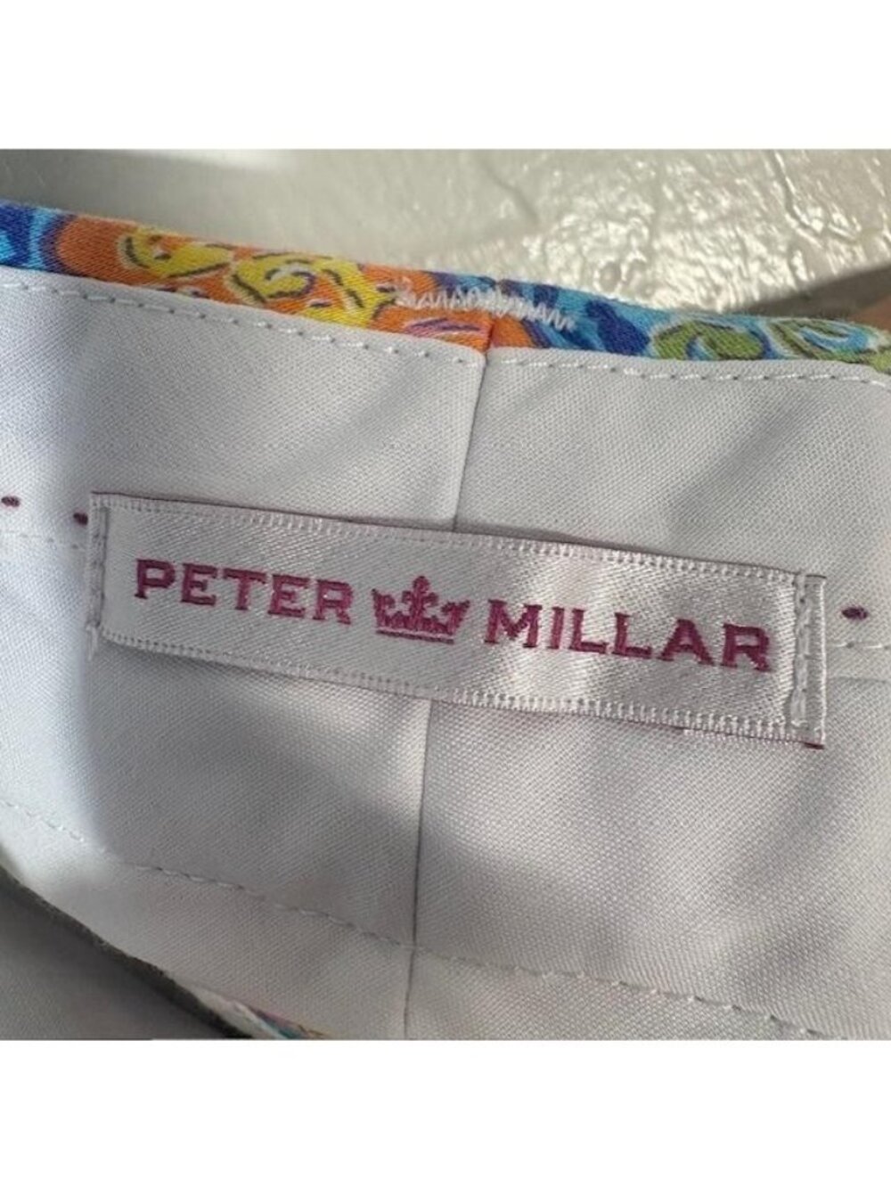 Peter Millar Bermuda Shorts Womens 8 Multicolor Paisley 9 Inseam Golf Stretch - Picture 4 of 9